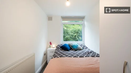 Private room at Badric Court, image 3 of 19