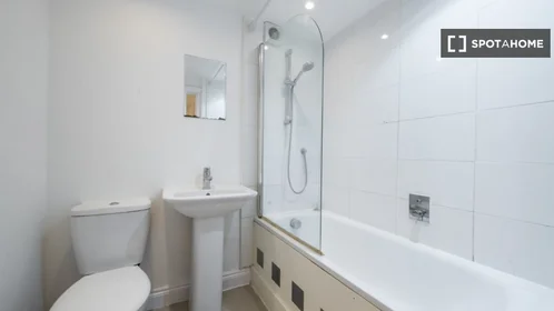 Private room at Badric Court, image 10 of 19