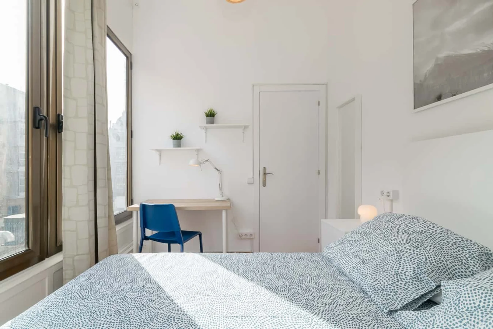 Chambre d'étudiant économique avec emplacement pratique dans 