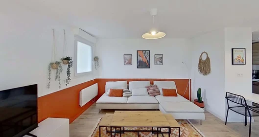 Stanza privata in 5 Rue de Kerbloas, 29200 Brest, France, immagine 4 di 6