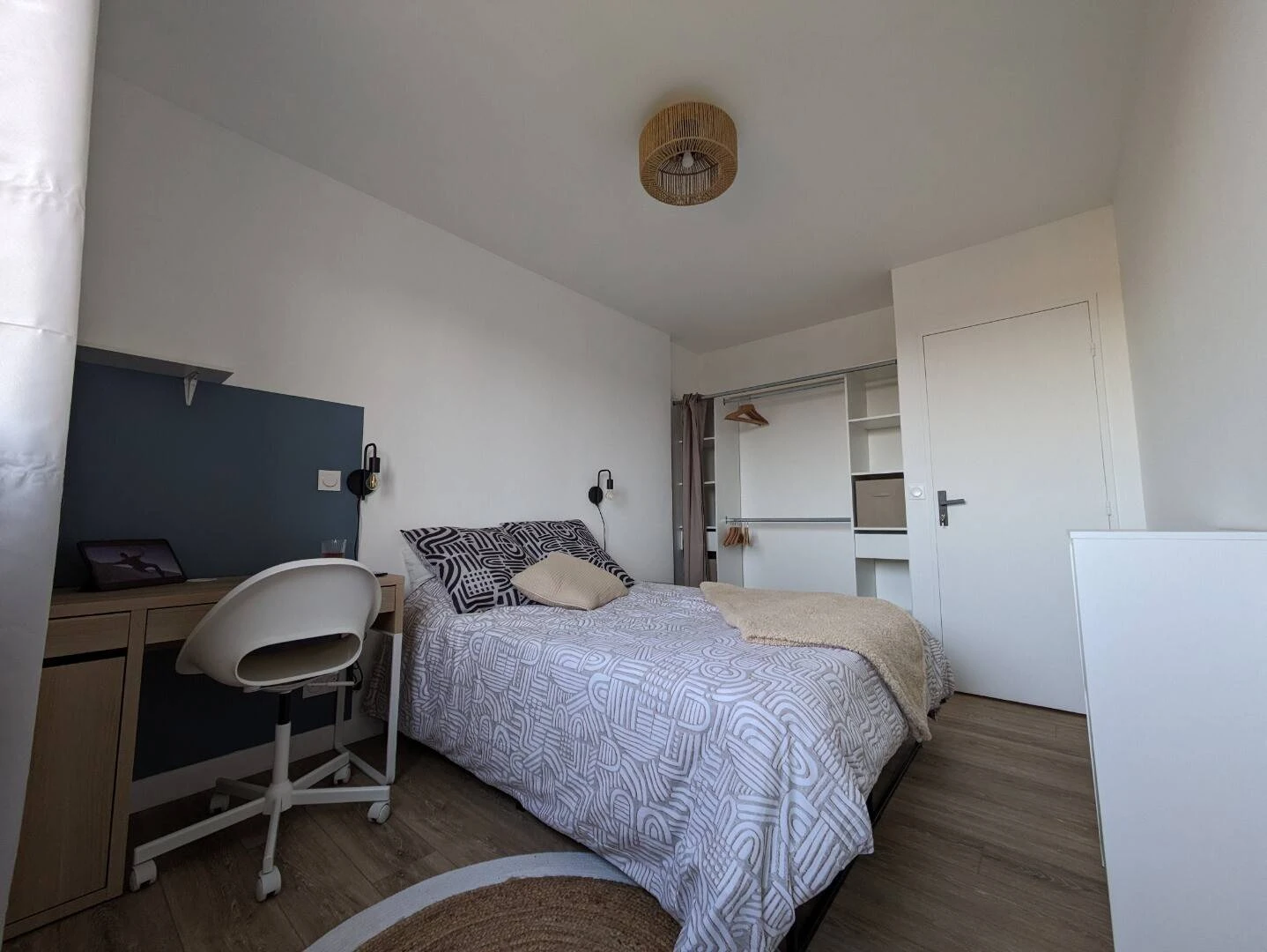 Renting rooms by the month in Le Mans