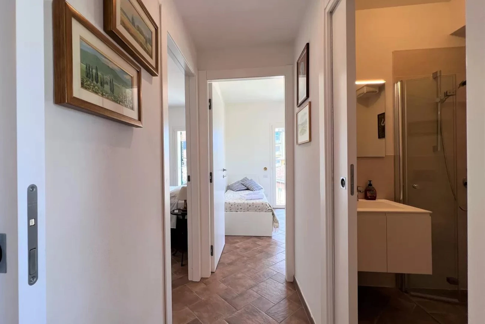 Alojamiento con 3 habitaciones en Siena