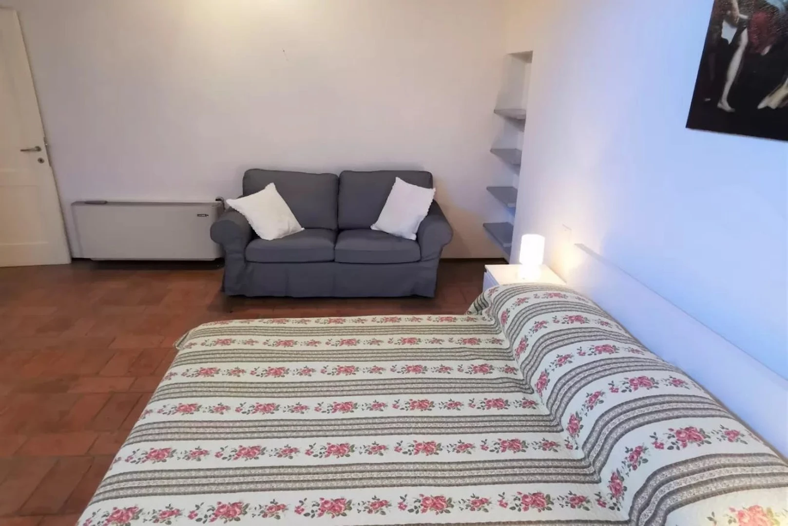 Two bedroom accommodation in Siena