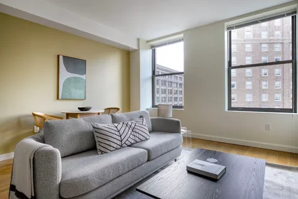 Gesamte Unterkunft in der Arlington Street, Bay Village, bild 1 von 10