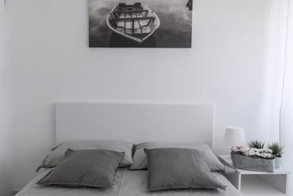 Quarto para alugar num apartamento partilhado em Milano