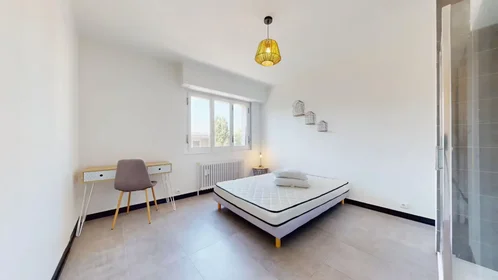 Private room at Rue du Chablais, , image 4 of 10