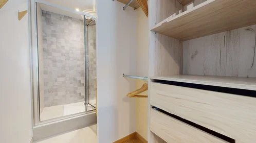 Quarto privado em 29 Rue Calvin/ 230 rue Coligny 2ème étage, imagem 14 de 14
