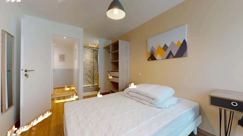 Private room at 230 Rue Calvin, 34080 Montpellier, France, image 5 of 14