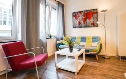 Apartamento inteiro em Bismarckstraße, Innenstadt, imagem 3 de 10