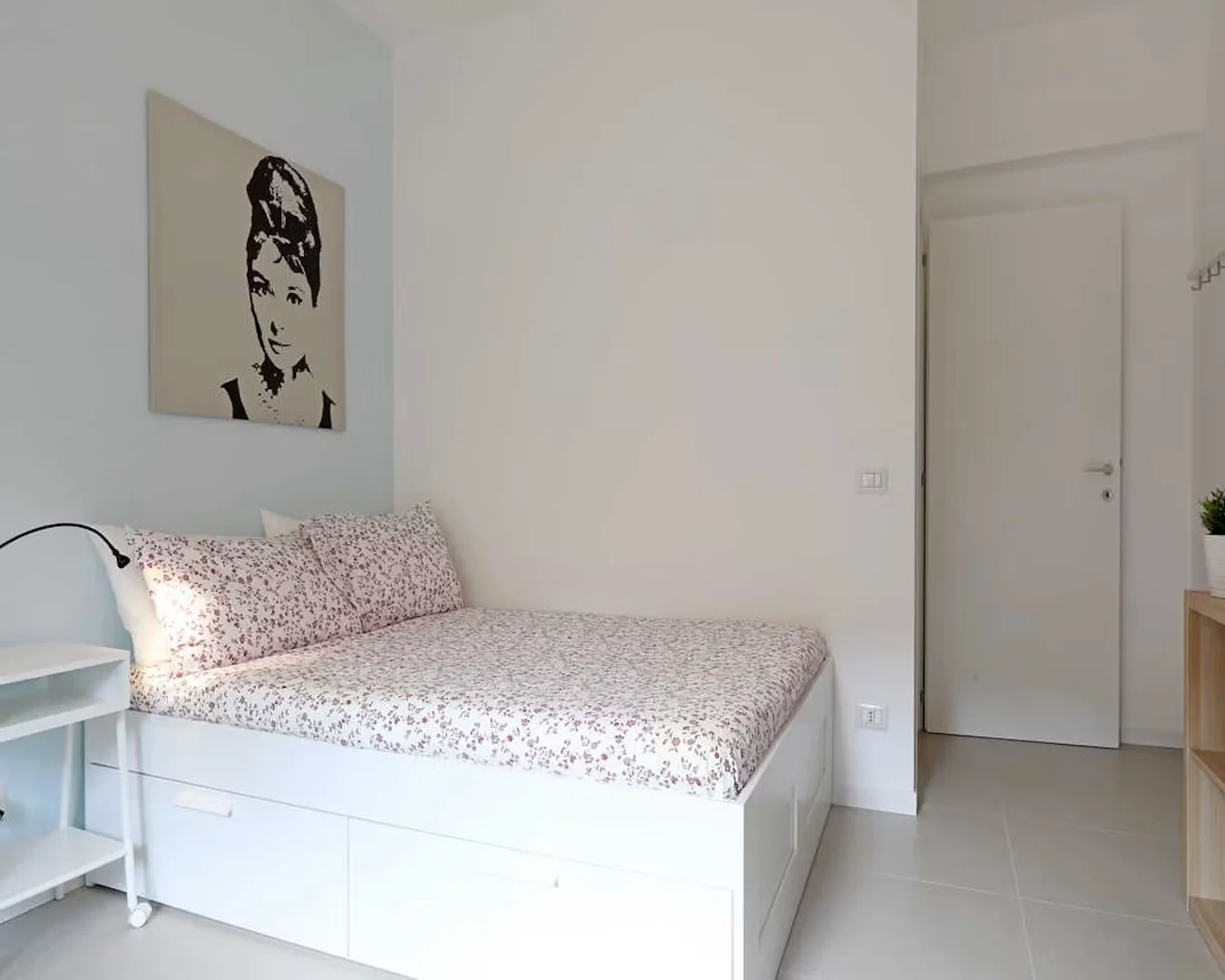 Habitación para estudiantes en  con área de estudio y facilidades compartidas