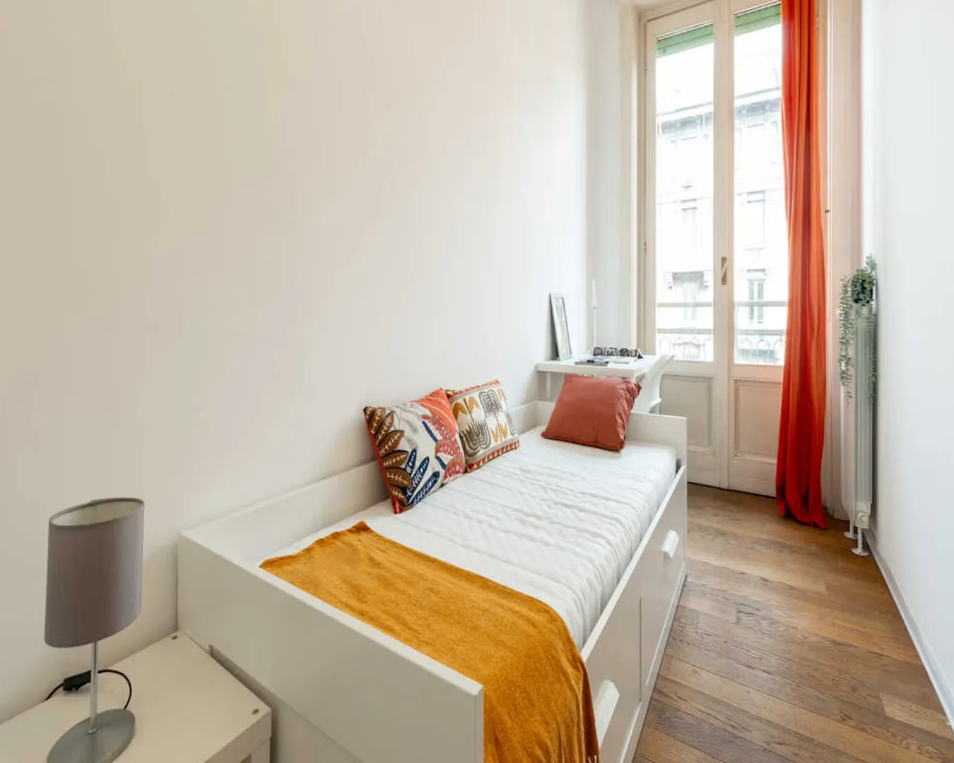 Habitación estudiantil económica cerca del campus en 