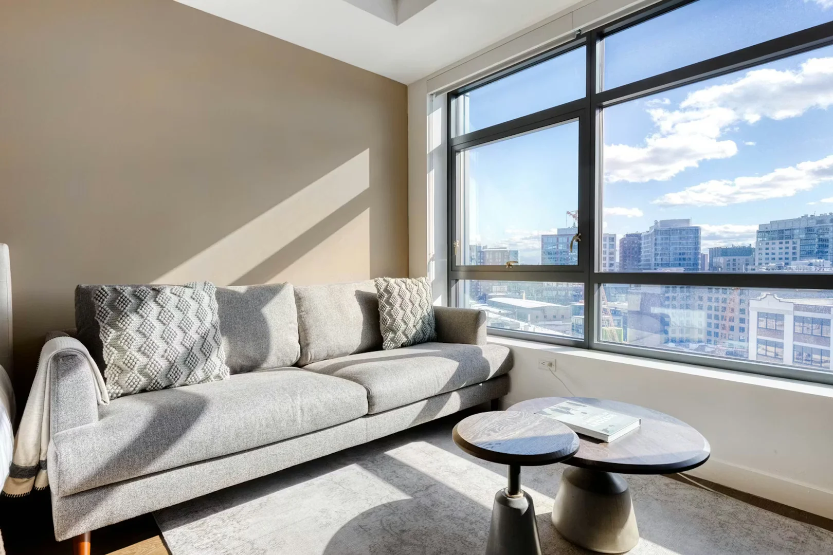 Beacon Street, Fenway–Kenmore