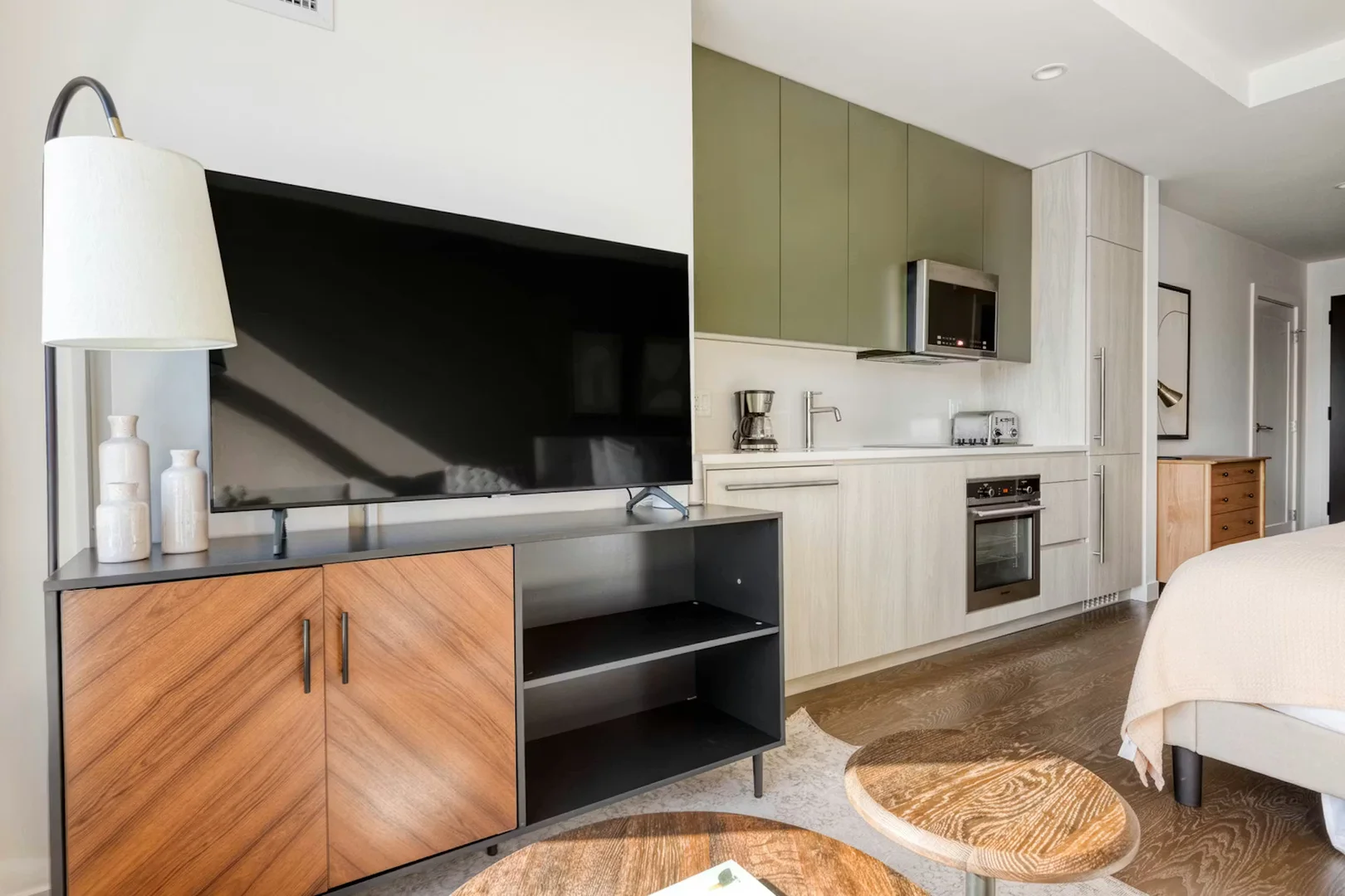 Beacon Street, Fenway–Kenmore