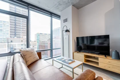 Alojamiento entero en West Belmont Avenue, Lake View East, imagen 1 de 10