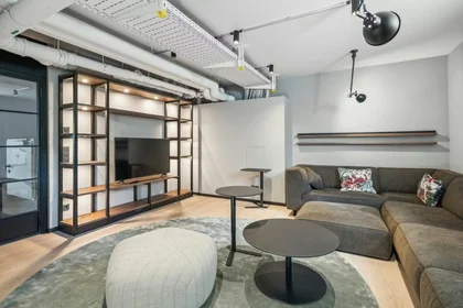 Logement entier à Fischerstraße, Bezirk Lichtenberg, image 8 de 10