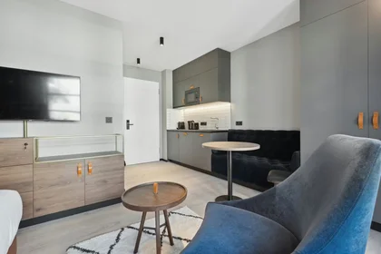Logement entier à Fischerstraße, Bezirk Lichtenberg, image 6 de 10