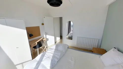 Chambre privée à Boulevard de Roux, 4th Arrondissement, image 6 de 6