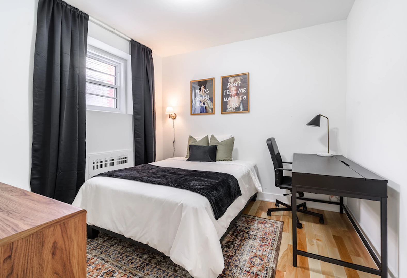 Room for rent with double bed Montreal