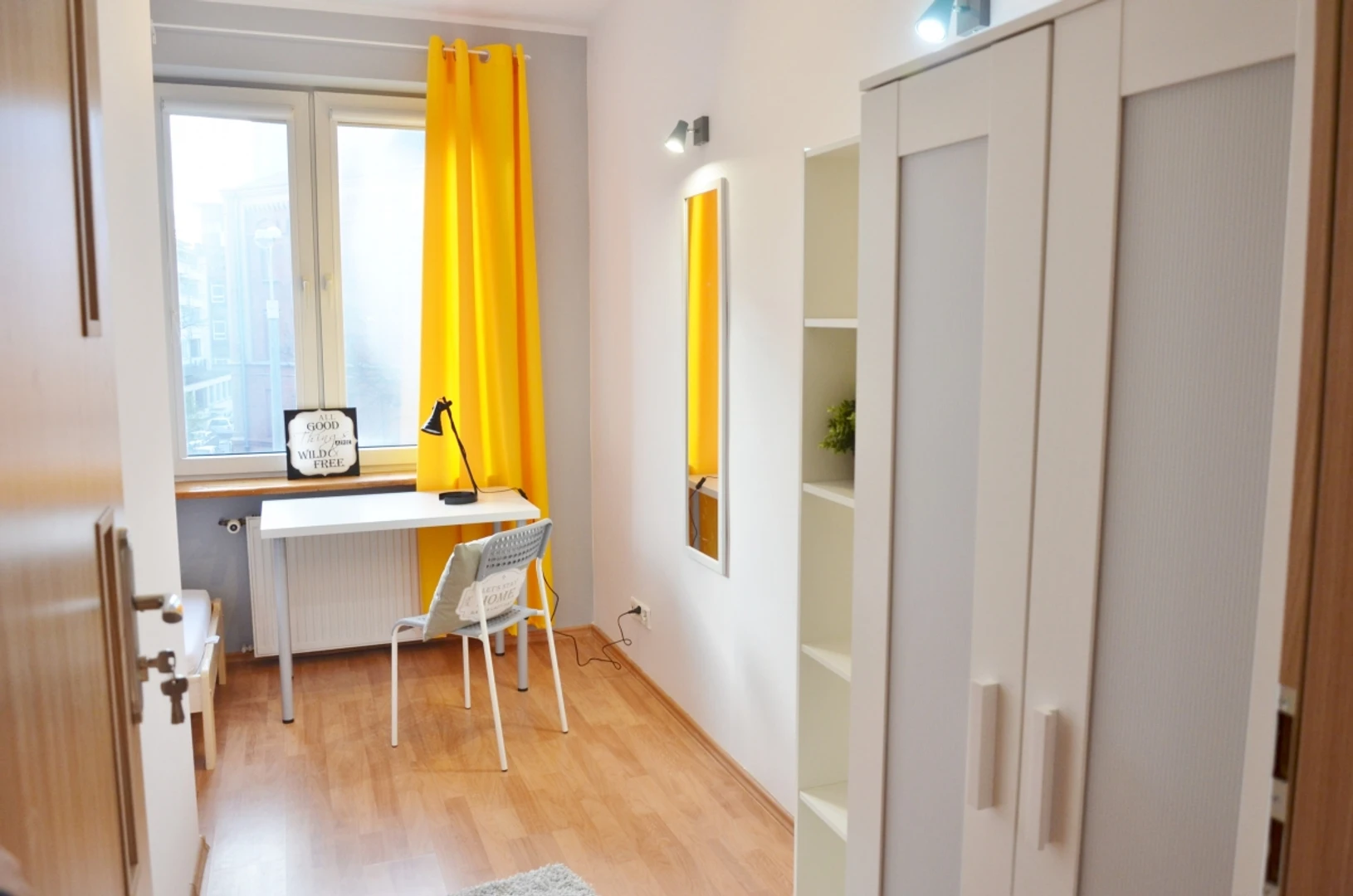 Gdańsk de ortak bir dairede kiralık oda