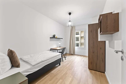 Habitación privada muy luminosa en Berlin