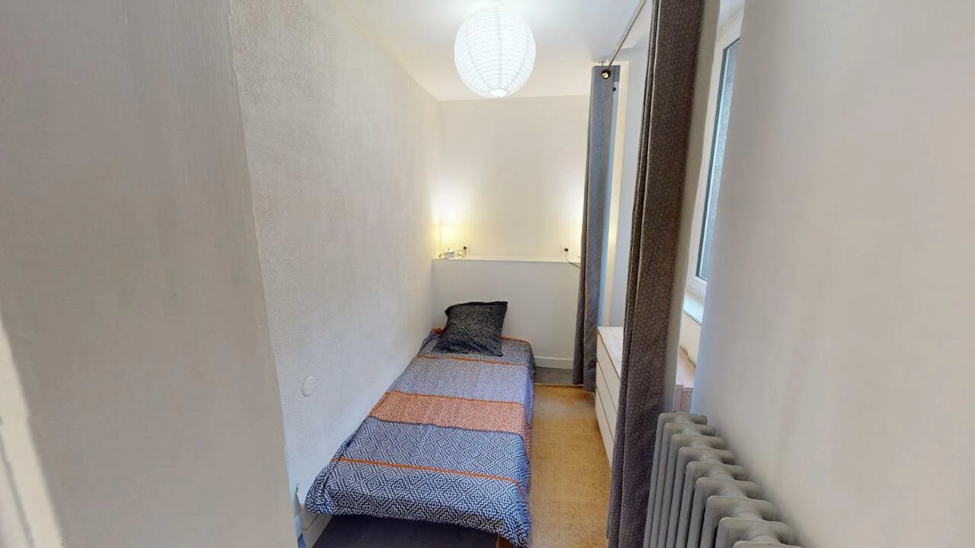 Komplette Wohnung voll möbliert in Limoges