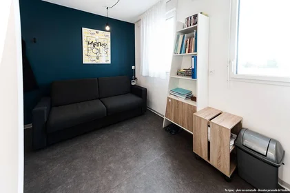 Private room in residence at Rennes, 35000, image 2 of 17