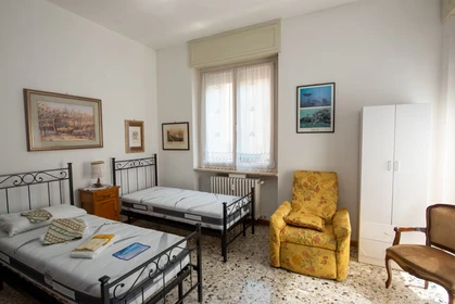 Habitación privada muy luminosa en Verona