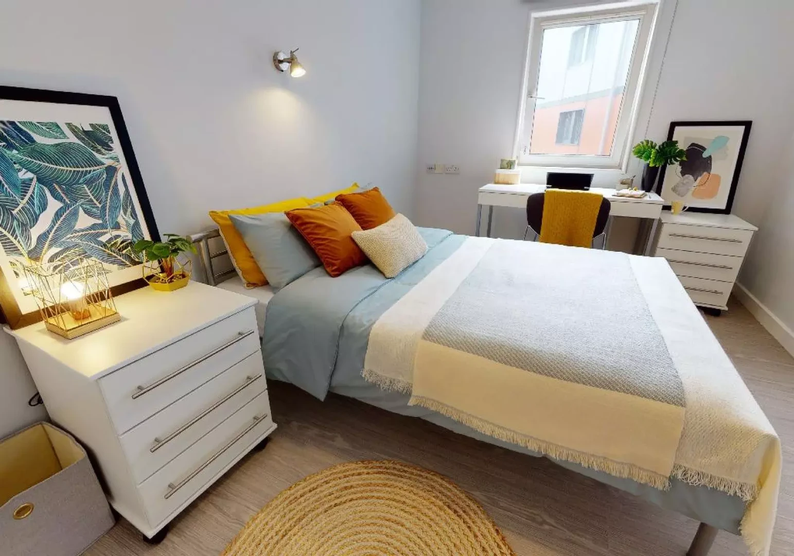 Two bedroom accommodation in Manchester