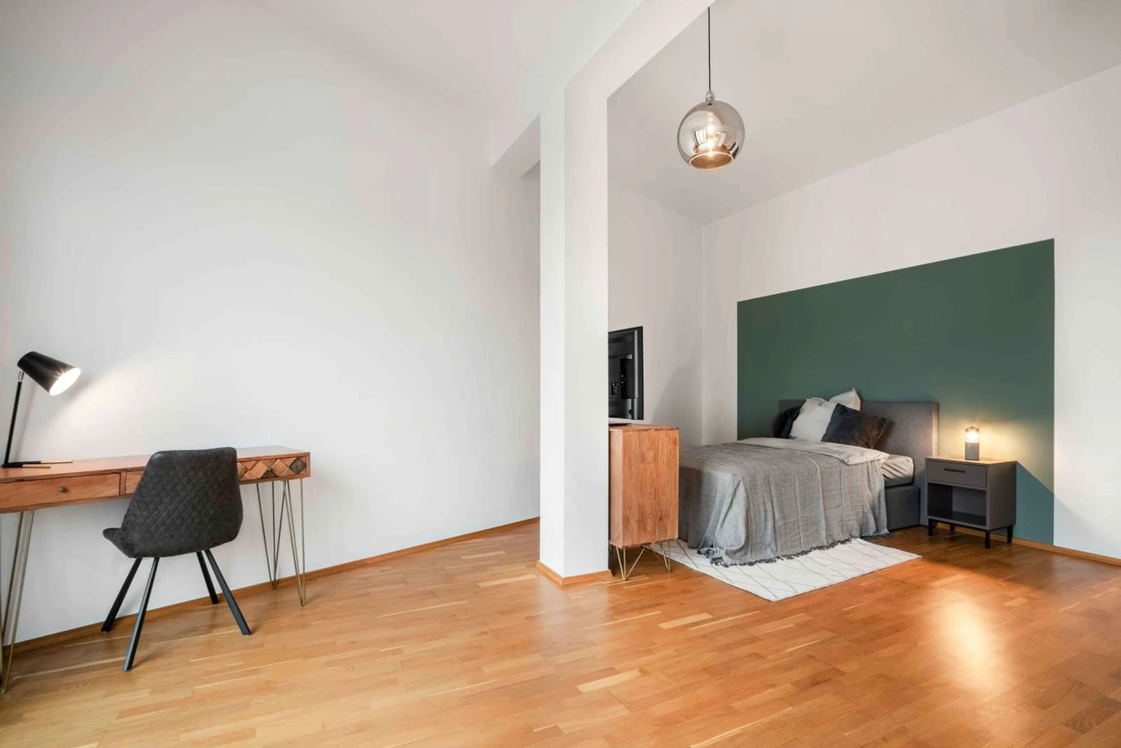 Cheap private room in Frankfurt
