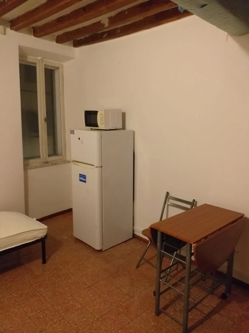 2-Zimmer-Unterkunft in Parma