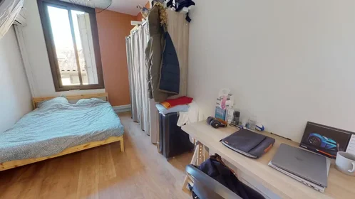 Quarto privado em Rue de la République, Gares, imagem 1 de 10
