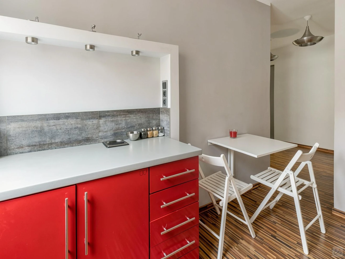 Bezahlbares Zimmer für Studenten mit ausreichender Beleuchtung in 