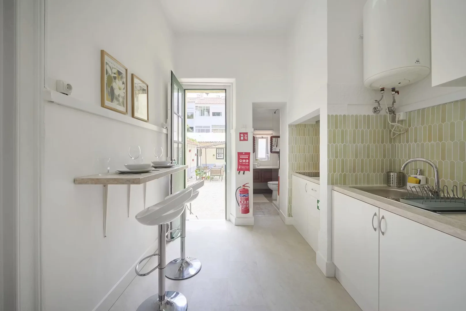 Rua Gonçalves Crespo, Carcavelos