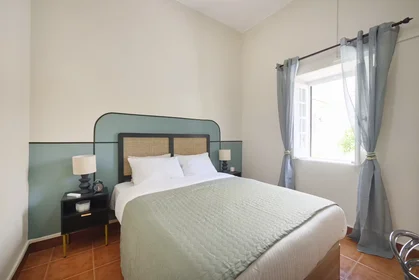 Apartamento inteiro em Rua Gonçalves Crespo, Carcavelos, imagem 9 de 10