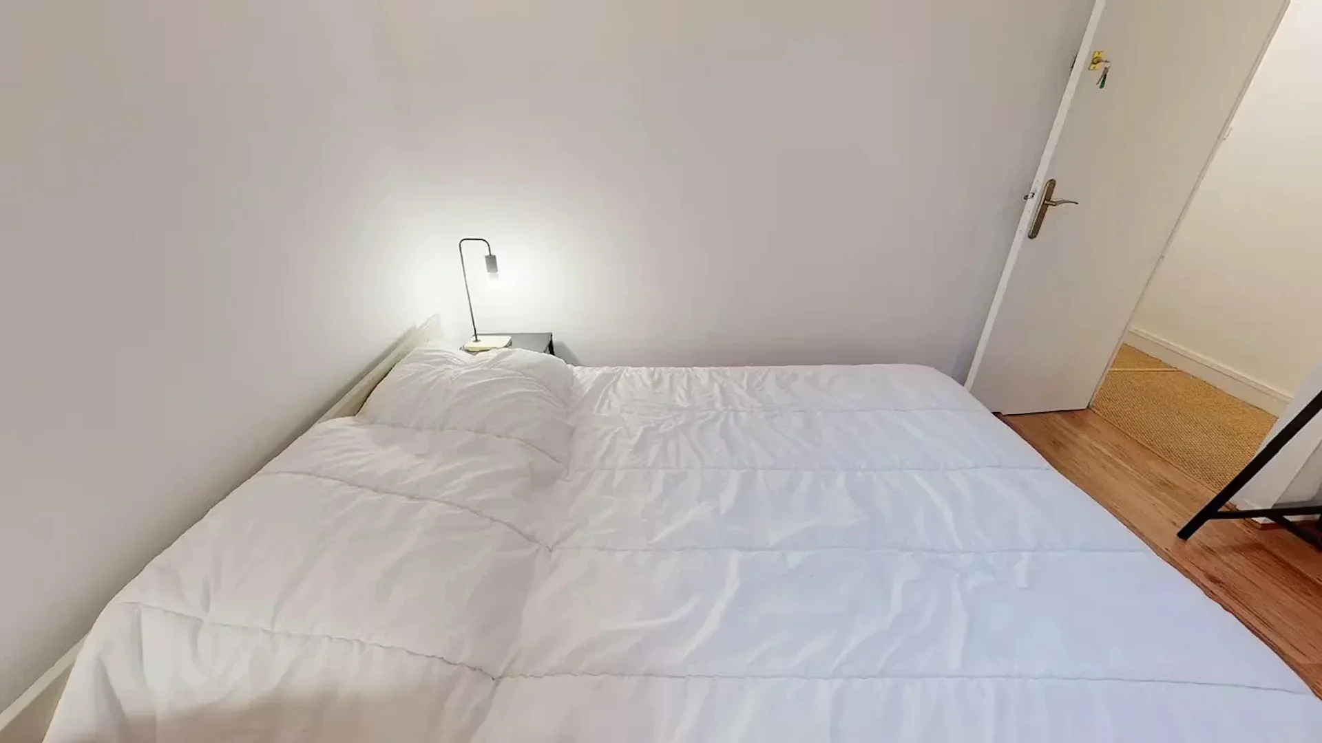 Bezahlbares Zimmer für Studenten mit ausreichender Beleuchtung in 