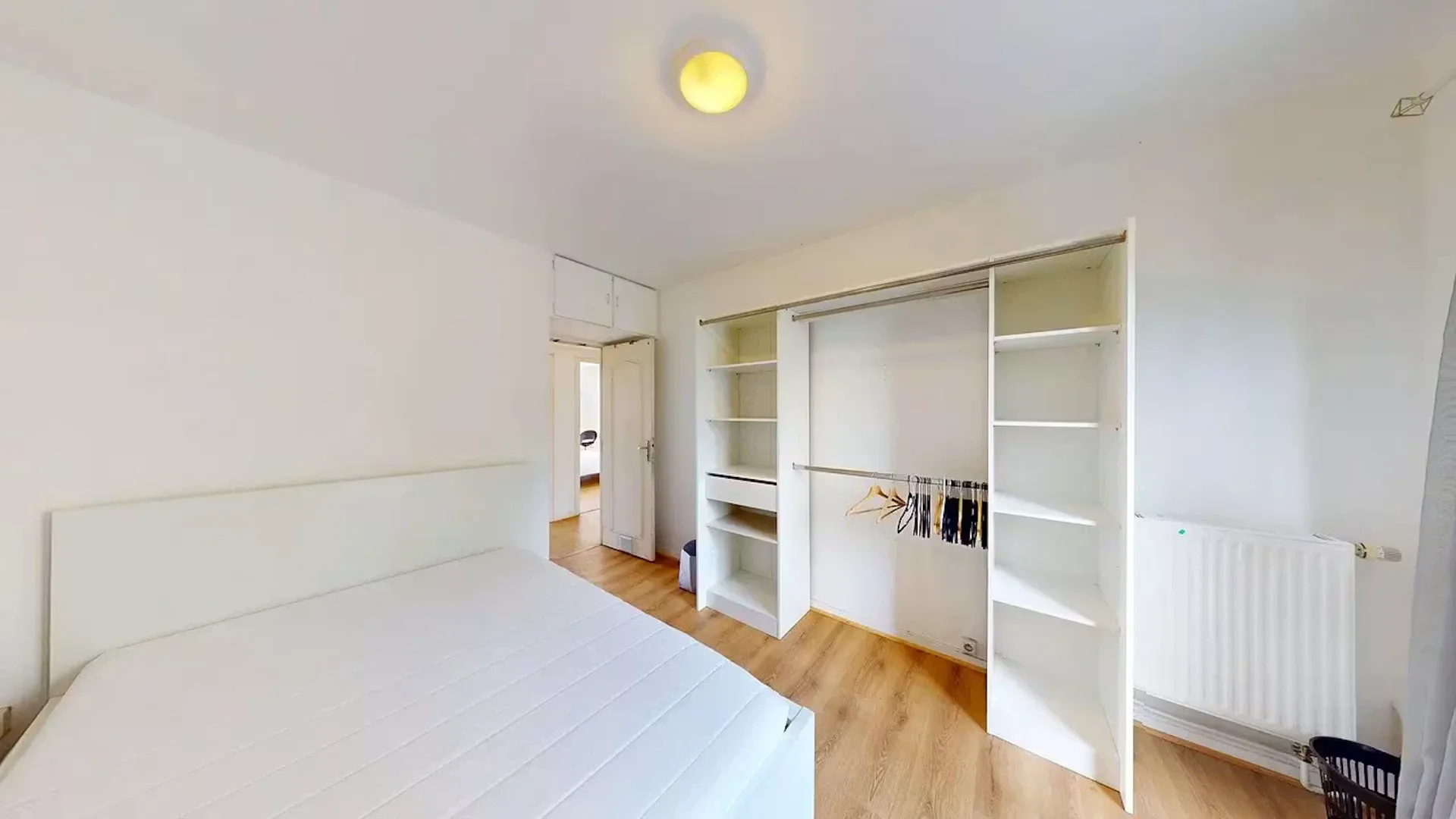 Habitación para estudiantes en  con modernas comodidades