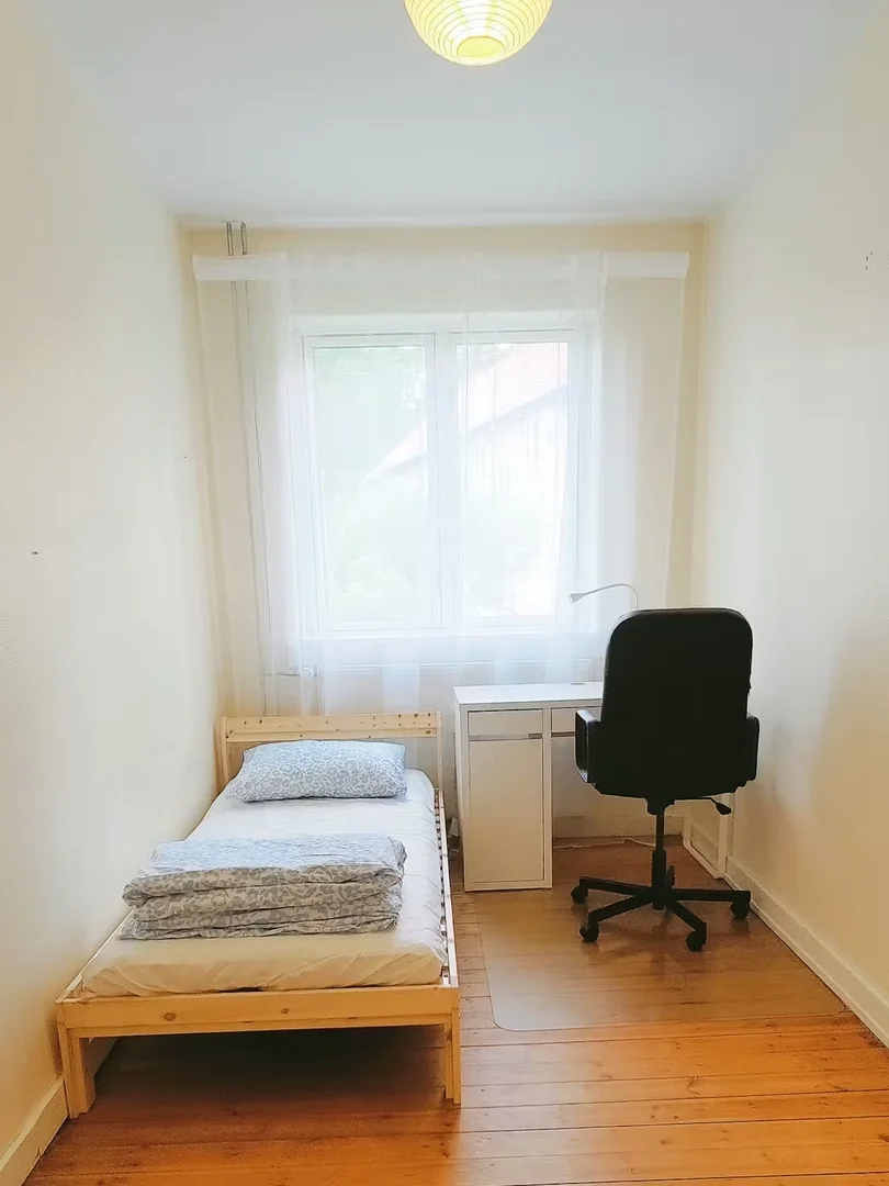 Chambre d'étudiant bon marché à proximité du campus dans 