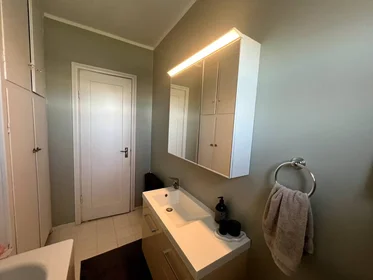 Toda a acomodação em Hringbraut, Vesturbær, imagem 6 de 8