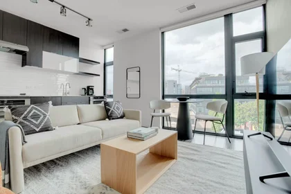 Appartamento intero in 8th Street Northwest, Northwest Washington, immagine 1 di 10