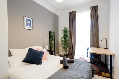 Quarto para alugar com cama de casal em Madrid