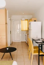 Apartamento totalmente mobilado em Patras