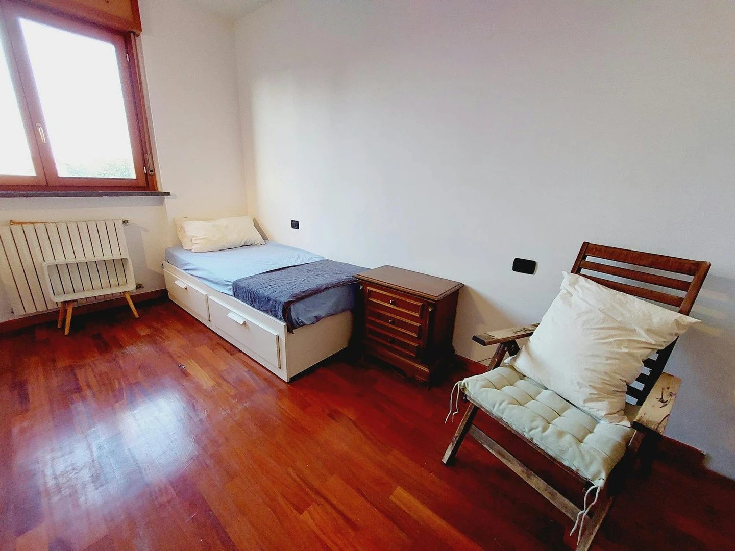 Room for rent in a shared flat in milano