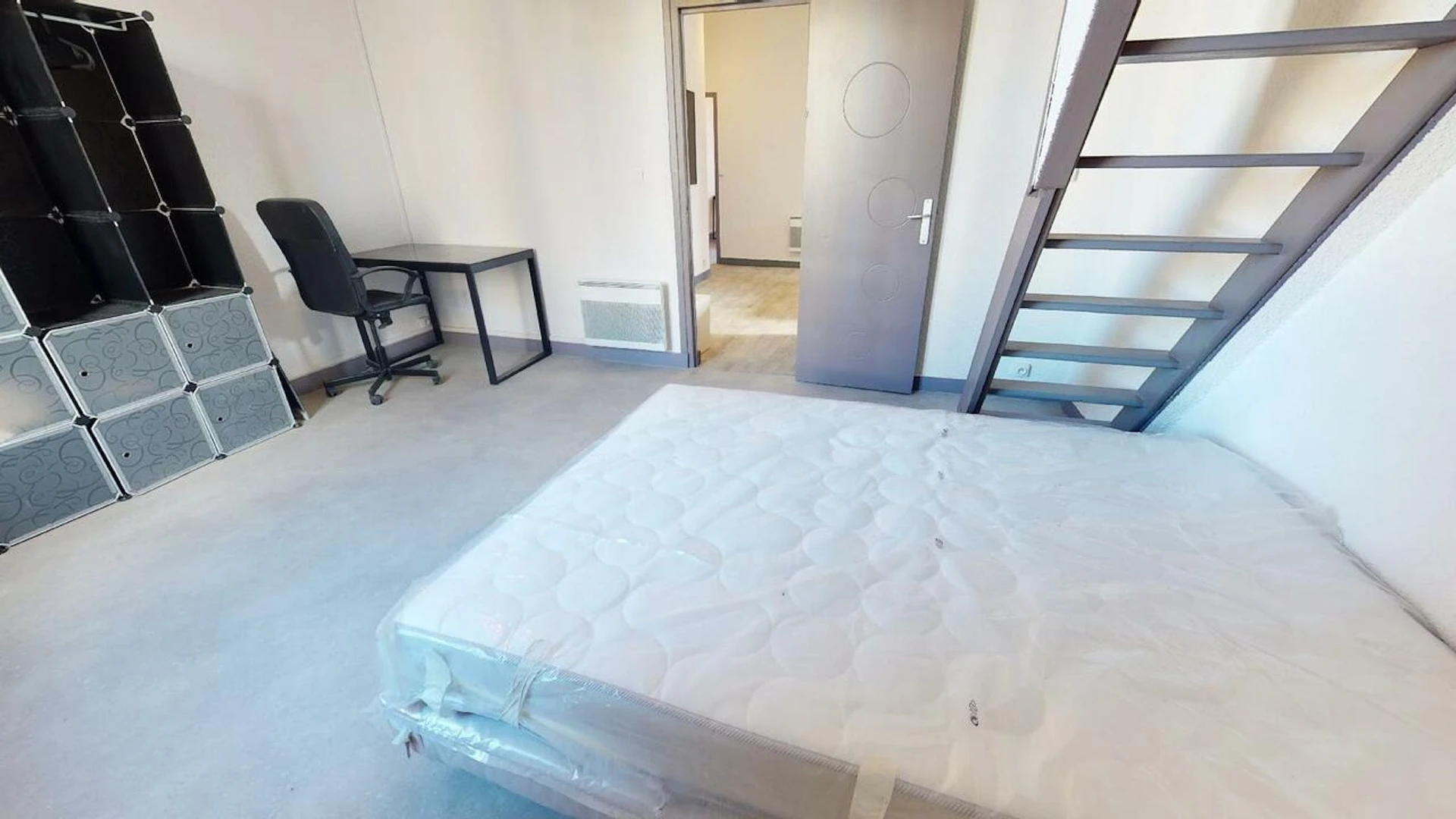 Zimmer mit Doppelbett zu vermieten Clermont-ferrand
