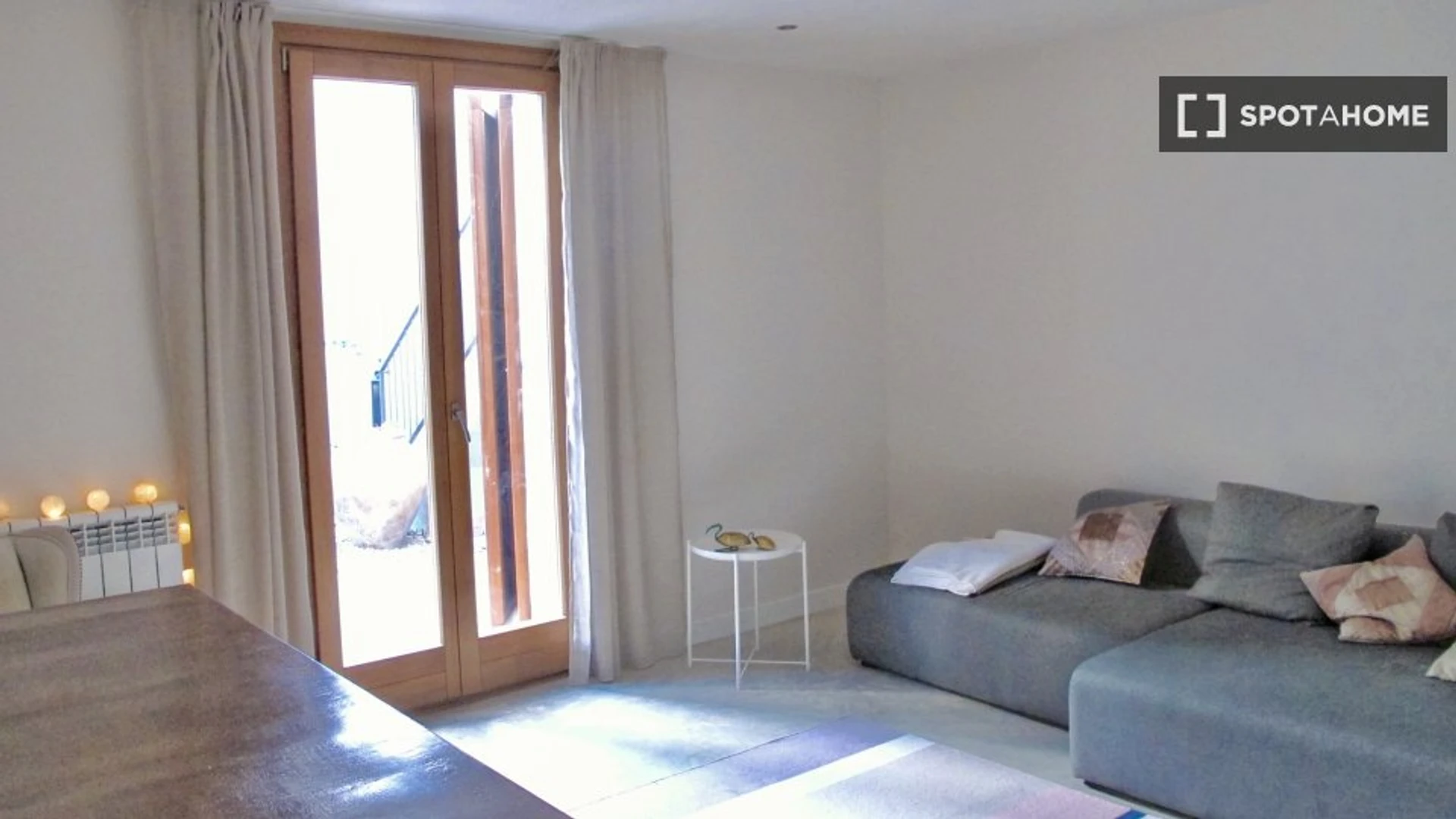 Appartement entièrement meublé à Sabadell