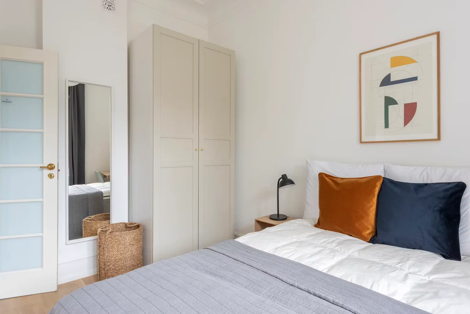 Budget-friendly student room close to campus in 