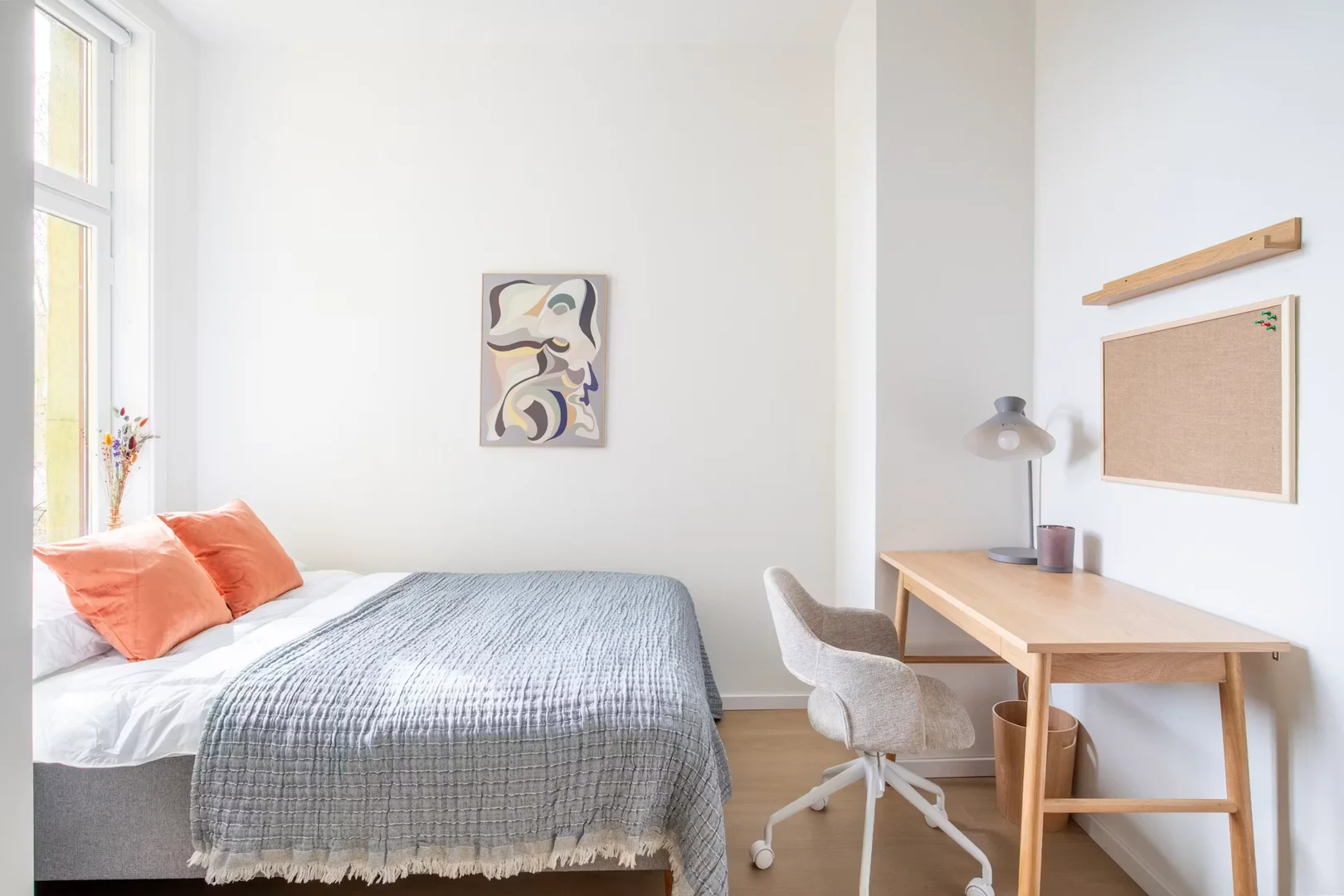 Habitación estudiantil económica cerca del campus en 