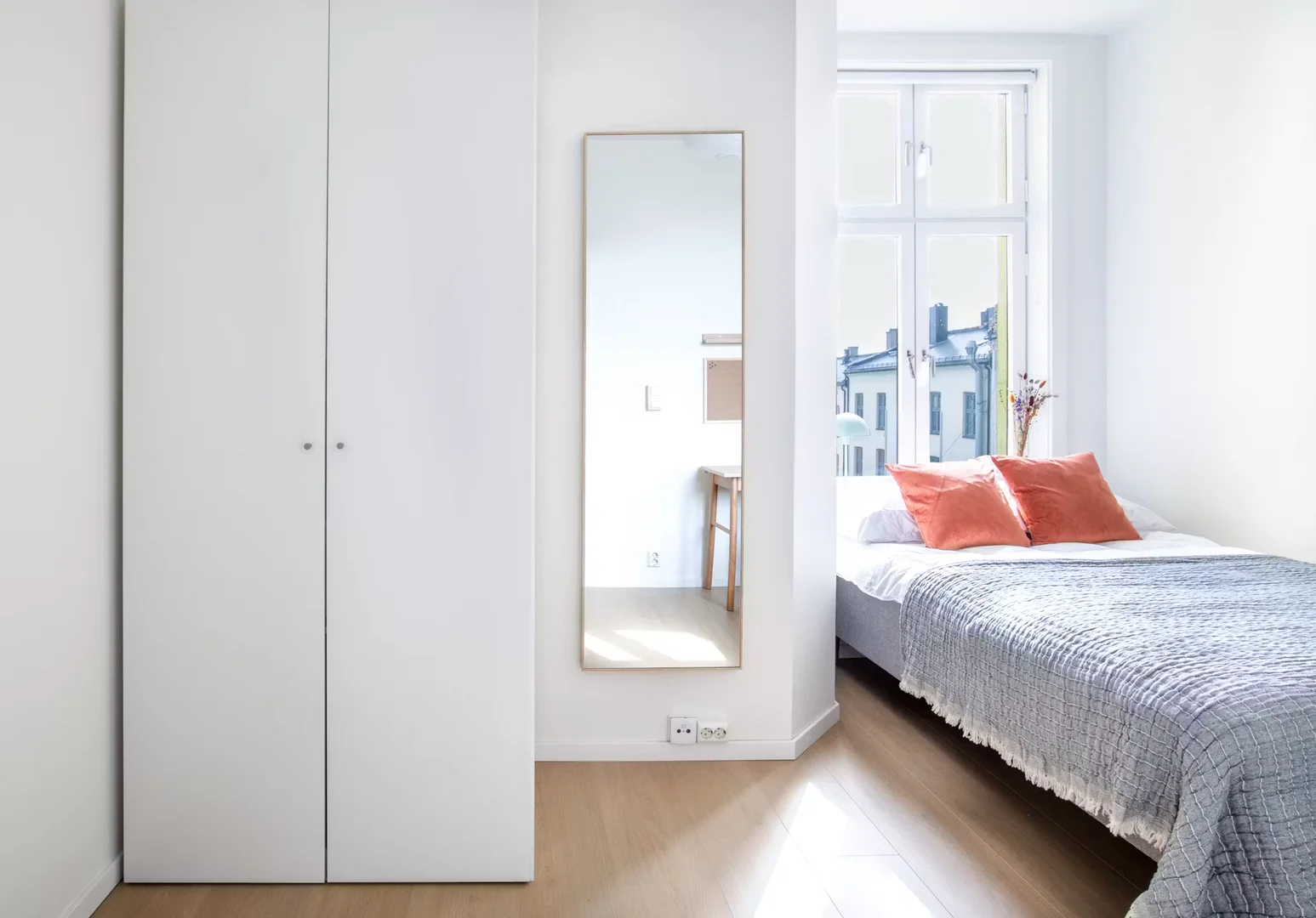 Habitación para estudiantes en  con área de estudio y facilidades compartidas