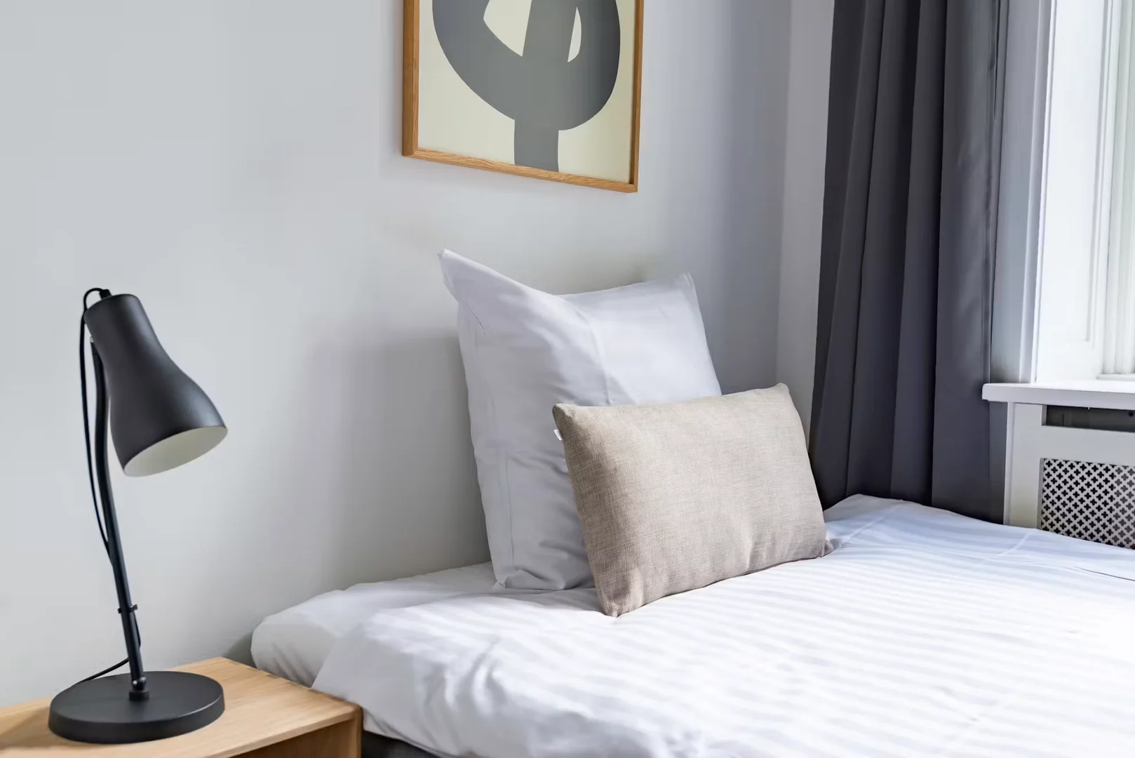 Habitación en apartamento estudiantil en alquiler en , completamente amueblado