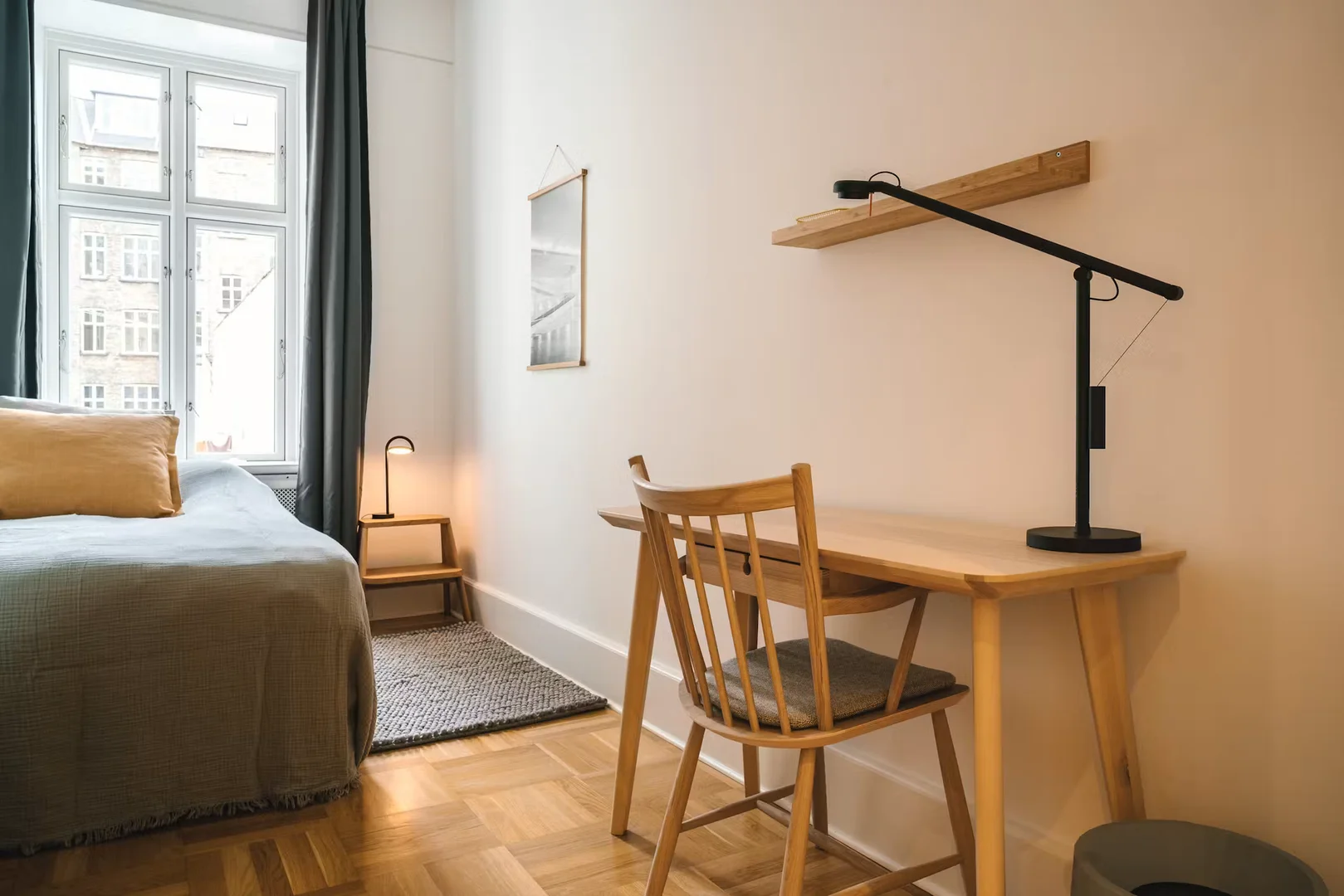 Room for rent in student apartment in , fully furnished