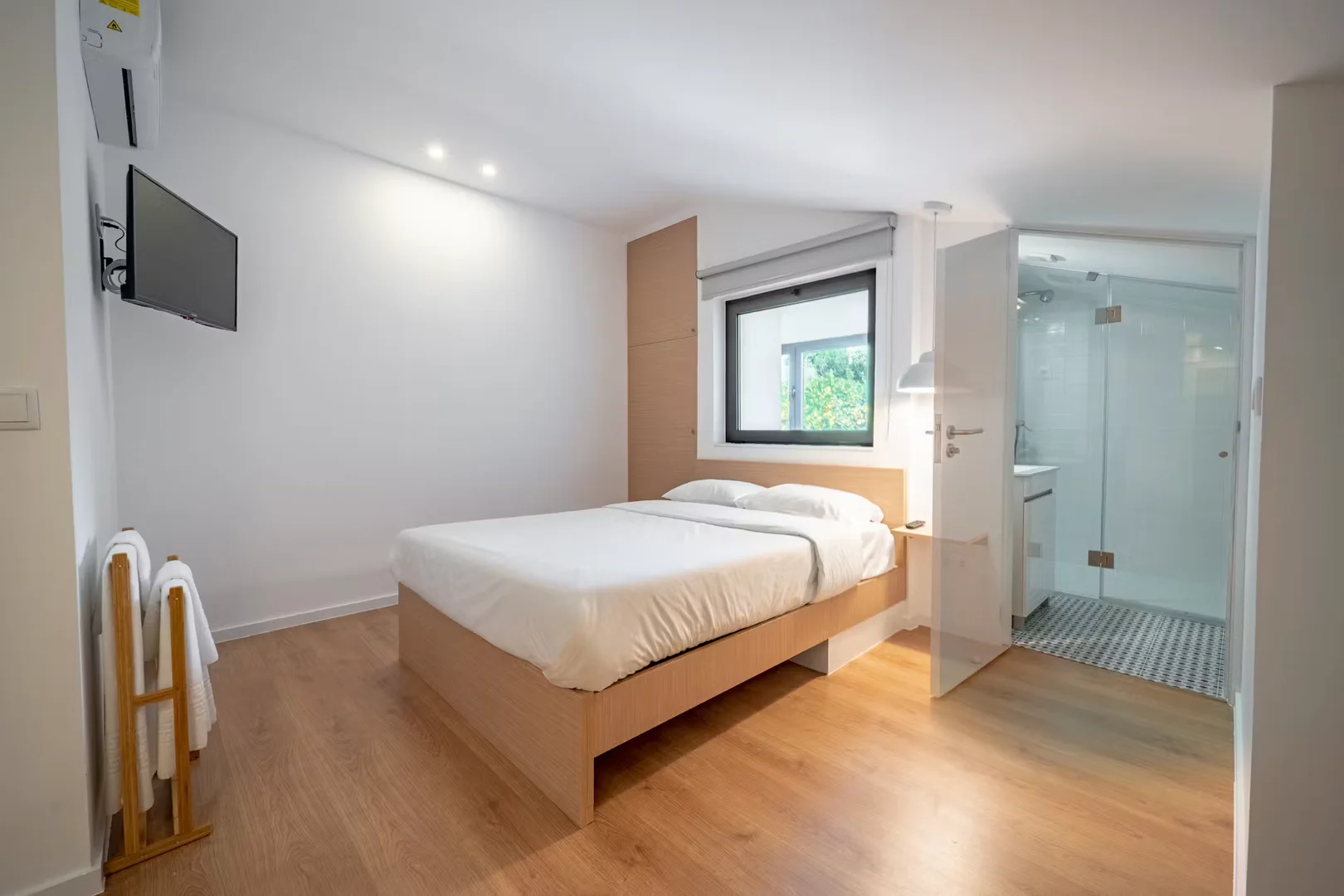Chambre abordable pour les étudiants avec un bon éclairage dans 